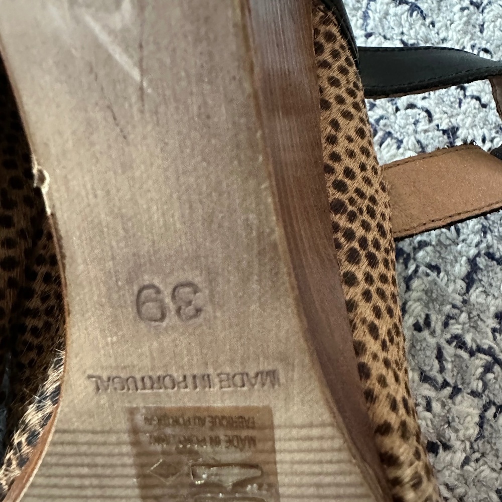 Coque Terra  Anthropologie Wedge Heel Sandals Calf Hair Sz 39 - Picture 6 of 6